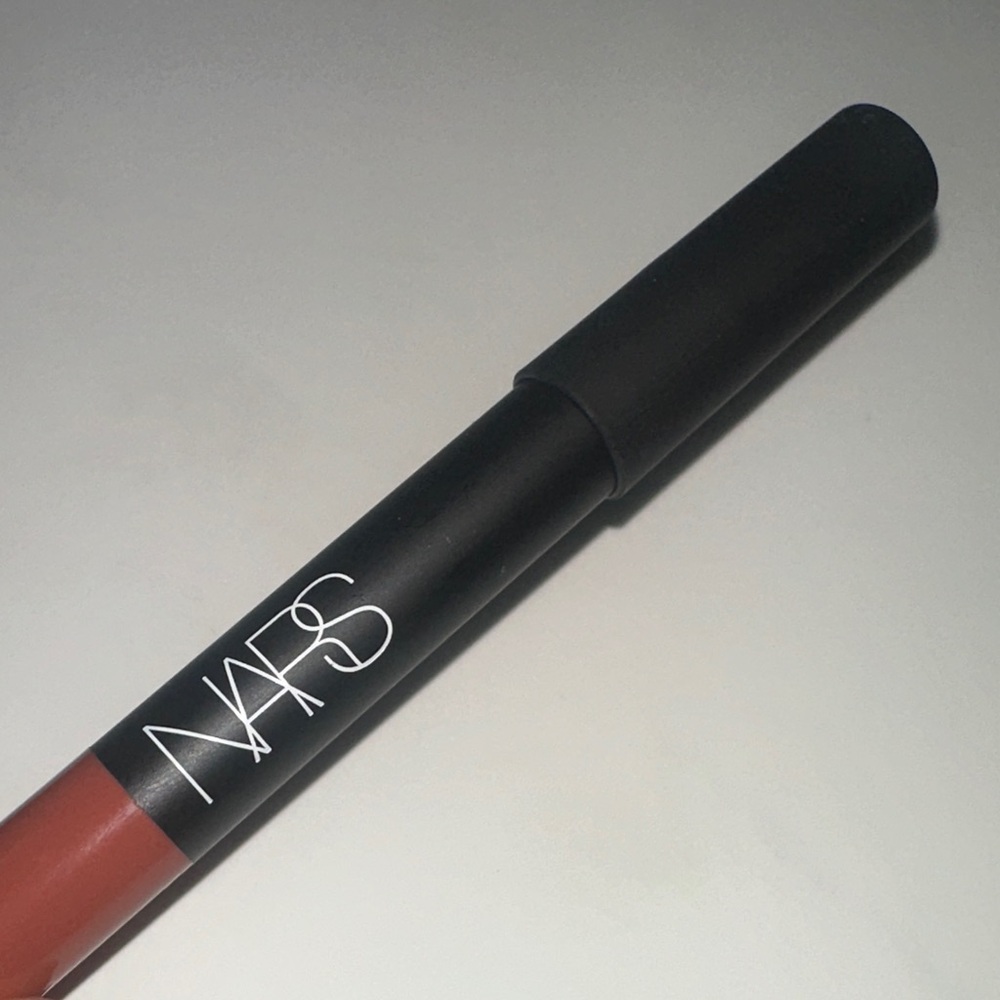 NARS Walkyrie Velvet Matte Lip Pencil - Picture 7 of 7